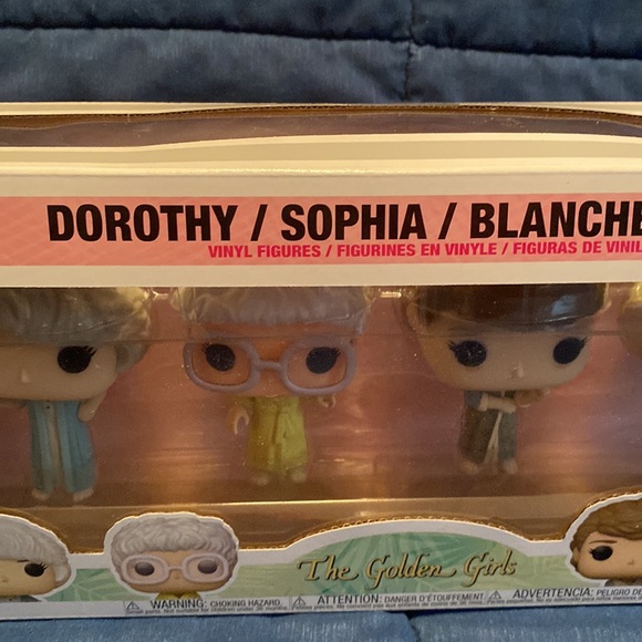 The Golden Girls 4-Pack Funko Pops - Picture 8 of 15